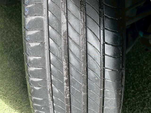 カローラクロス ハイブリッド Z 10型ナビ/全周囲カメラ/パノラマルーフ/パーキングアシスト/シートヒーター/パワーバックドア/ブラインドスポットモニター/オートハイビーム/パワーシート/レーダークルーズコントロール/ハーフレザー(29枚目)