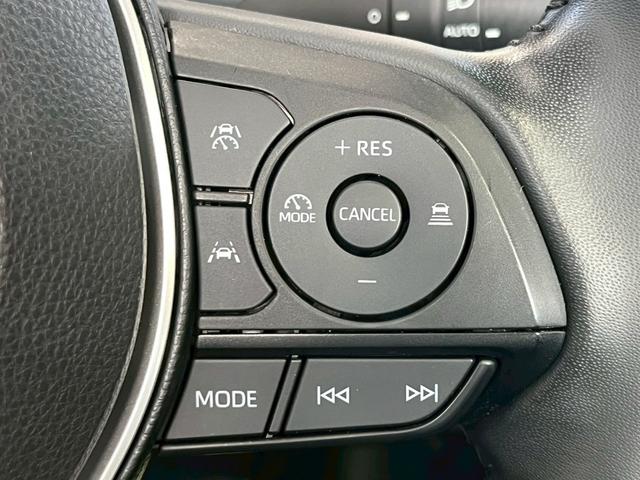 カローラクロス ハイブリッド Z 10型ナビ/全周囲カメラ/パノラマルーフ/パーキングアシスト/シートヒーター/パワーバックドア/ブラインドスポットモニター/オートハイビーム/パワーシート/レーダークルーズコントロール/ハーフレザー(38枚目)