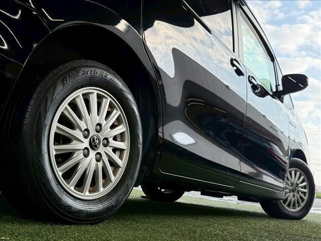 純正１５インチを装備！！！