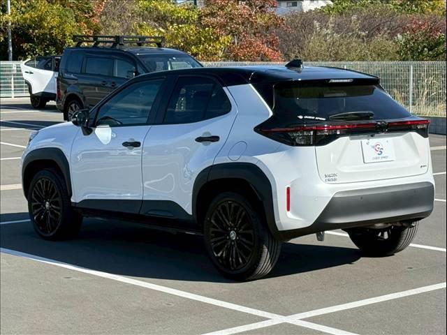 ヤリスクロス ハイブリッドＺ　ウルバーノ　純正８型ナビ／全周囲カメラ／シートヒーター／ステアリングヒーター／ブラインドスポットモニター／オートマチックハイビーム／レーダークルーズ／ＥＴＣ／オートライト／パワーシート／プッシュスタート（16枚目）