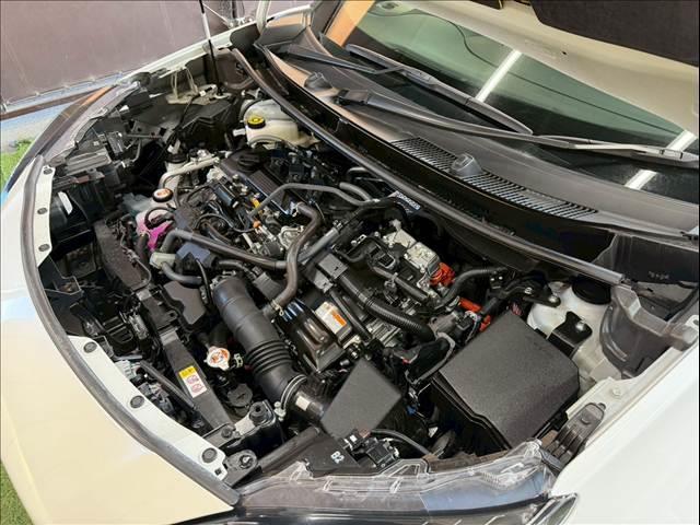 ヤリスクロス ハイブリッドＺ　ウルバーノ　純正８型ナビ／全周囲カメラ／シートヒーター／ステアリングヒーター／ブラインドスポットモニター／オートマチックハイビーム／レーダークルーズ／ＥＴＣ／オートライト／パワーシート／プッシュスタート（18枚目）