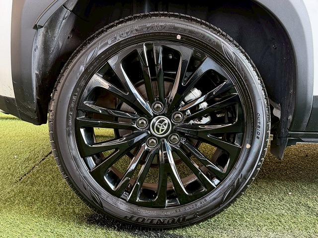 ヤリスクロス ハイブリッドＺ　ウルバーノ　純正８型ナビ／全周囲カメラ／シートヒーター／ステアリングヒーター／ブラインドスポットモニター／オートマチックハイビーム／レーダークルーズ／ＥＴＣ／オートライト／パワーシート／プッシュスタート（25枚目）