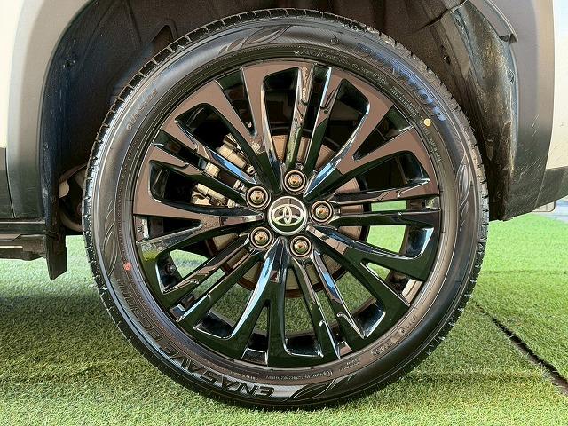 ヤリスクロス ハイブリッドＺ　ウルバーノ　純正８型ナビ／全周囲カメラ／シートヒーター／ステアリングヒーター／ブラインドスポットモニター／オートマチックハイビーム／レーダークルーズ／ＥＴＣ／オートライト／パワーシート／プッシュスタート（27枚目）