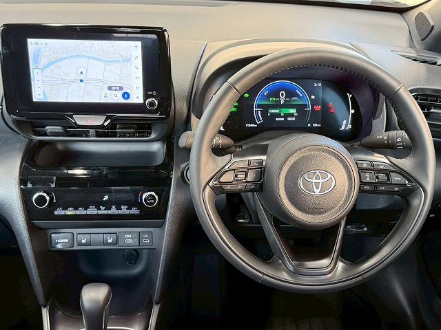 ヤリスクロス ハイブリッドＺ　ウルバーノ　純正８型ナビ／全周囲カメラ／シートヒーター／ステアリングヒーター／ブラインドスポットモニター／オートマチックハイビーム／レーダークルーズ／ＥＴＣ／オートライト／パワーシート／プッシュスタート（33枚目）