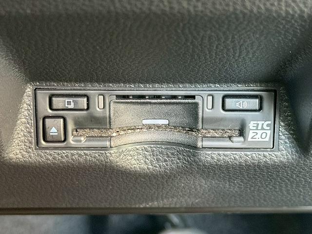 ヤリスクロス ハイブリッドＺ　ウルバーノ　純正８型ナビ／全周囲カメラ／シートヒーター／ステアリングヒーター／ブラインドスポットモニター／オートマチックハイビーム／レーダークルーズ／ＥＴＣ／オートライト／パワーシート／プッシュスタート（55枚目）