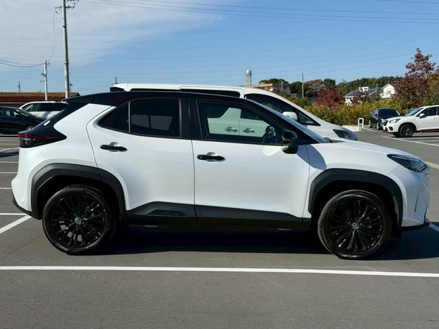 ヤリスクロス ハイブリッドＺ　ウルバーノ　純正８型ナビ／全周囲カメラ／シートヒーター／ステアリングヒーター／ブラインドスポットモニター／オートマチックハイビーム／レーダークルーズ／ＥＴＣ／オートライト／パワーシート／プッシュスタート（68枚目）