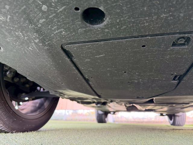 ヤリスクロス ハイブリッドＺ　ウルバーノ　純正８型ナビ／全周囲カメラ／シートヒーター／ステアリングヒーター／ブラインドスポットモニター／オートマチックハイビーム／レーダークルーズ／ＥＴＣ／オートライト／パワーシート／プッシュスタート（78枚目）