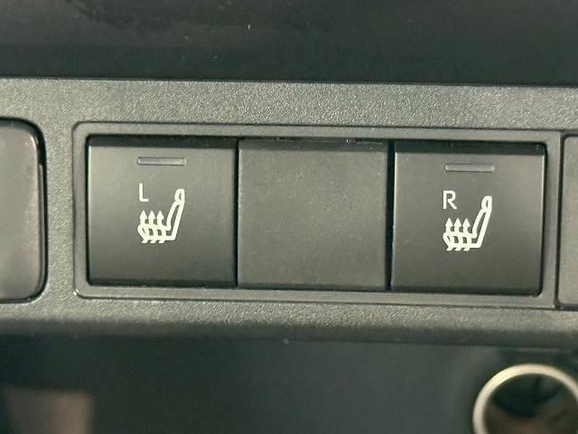 ヤリスクロス ハイブリッドＺ　ウルバーノ　純正８型ナビ／全周囲カメラ／シートヒーター／ステアリングヒーター／ブラインドスポットモニター／オートマチックハイビーム／レーダークルーズ／ＥＴＣ／オートライト／パワーシート／プッシュスタート（7枚目）