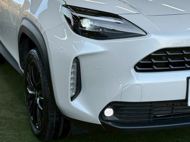 ヤリスクロス ハイブリッドＺ　ウルバーノ　純正８型ナビ／全周囲カメラ／シートヒーター／ステアリングヒーター／ブラインドスポットモニター／オートマチックハイビーム／レーダークルーズ／ＥＴＣ／オートライト／パワーシート／プッシュスタート（21枚目）