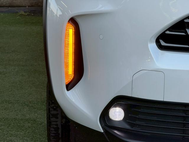 ヤリスクロス ハイブリッドＺ　ウルバーノ　純正８型ナビ／全周囲カメラ／シートヒーター／ステアリングヒーター／ブラインドスポットモニター／オートマチックハイビーム／レーダークルーズ／ＥＴＣ／オートライト／パワーシート／プッシュスタート（22枚目）