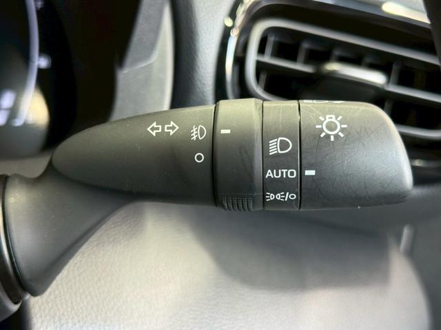 ヤリスクロス ハイブリッドＺ　ウルバーノ　純正８型ナビ／全周囲カメラ／シートヒーター／ステアリングヒーター／ブラインドスポットモニター／オートマチックハイビーム／レーダークルーズ／ＥＴＣ／オートライト／パワーシート／プッシュスタート（41枚目）