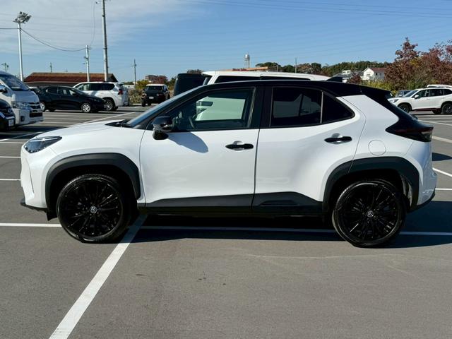 ヤリスクロス ハイブリッドＺ　ウルバーノ　純正８型ナビ／全周囲カメラ／シートヒーター／ステアリングヒーター／ブラインドスポットモニター／オートマチックハイビーム／レーダークルーズ／ＥＴＣ／オートライト／パワーシート／プッシュスタート（64枚目）