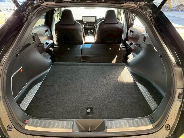 ハリアーハイブリッド Ｚ　レザーパッケージ　純正１２型ナビ／全周囲カメラ／デジタルインナーミラー／ＪＢＬスピーカー／ブラインドスポットモニター／シートメモリー／シートヒーター／シートクーラー／ステアリングヒーター／電動リアゲート／ＥＴＣ（13枚目）