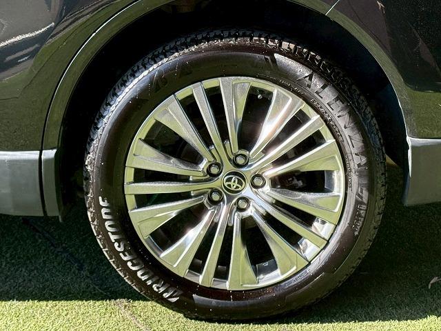 ハリアーハイブリッド Ｚ　レザーパッケージ　純正１２型ナビ／全周囲カメラ／デジタルインナーミラー／ＪＢＬスピーカー／ブラインドスポットモニター／シートメモリー／シートヒーター／シートクーラー／ステアリングヒーター／電動リアゲート／ＥＴＣ（27枚目）