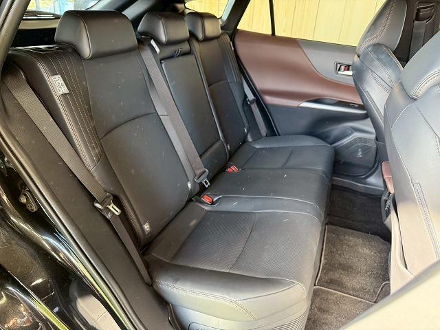 ハリアーハイブリッド Ｚ　レザーパッケージ　純正１２型ナビ／全周囲カメラ／デジタルインナーミラー／ＪＢＬスピーカー／ブラインドスポットモニター／シートメモリー／シートヒーター／シートクーラー／ステアリングヒーター／電動リアゲート／ＥＴＣ（30枚目）