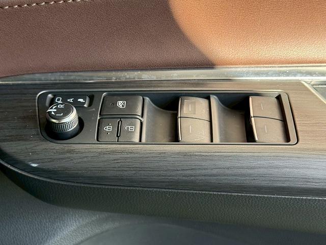 ハリアーハイブリッド Ｚ　レザーパッケージ　純正１２型ナビ／全周囲カメラ／デジタルインナーミラー／ＪＢＬスピーカー／ブラインドスポットモニター／シートメモリー／シートヒーター／シートクーラー／ステアリングヒーター／電動リアゲート／ＥＴＣ（41枚目）