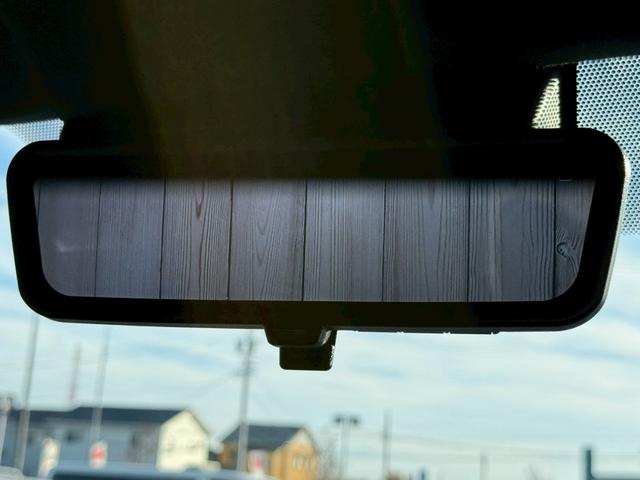 ハイエースバン スーパーＧＬ　ダークプライムＩＩ　全周囲カメラ／ＬＥＤヘッドライト／デジタルミラー／助手席エアバッック／衝突軽減ブレーキ／レーンキープアシスト／クリアランスソナー／ＡＣ１００Ｖ／両側パワースライドドア／オートエアコン／プッシュスタート（50枚目）