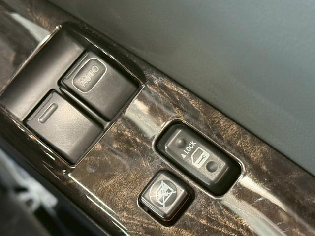 ハイエースバン スーパーＧＬ　ダークプライムＩＩ　全周囲カメラ／ＬＥＤヘッドライト／デジタルミラー／助手席エアバッック／衝突軽減ブレーキ／レーンキープアシスト／クリアランスソナー／ＡＣ１００Ｖ／両側パワースライドドア／オートエアコン／プッシュスタート（55枚目）