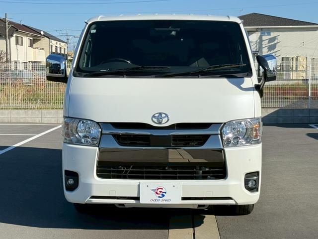 ハイエースバン スーパーＧＬ　ダークプライムＩＩ　全周囲カメラ／ＬＥＤヘッドライト／デジタルミラー／助手席エアバッック／衝突軽減ブレーキ／レーンキープアシスト／クリアランスソナー／ＡＣ１００Ｖ／両側パワースライドドア／オートエアコン／プッシュスタート（57枚目）