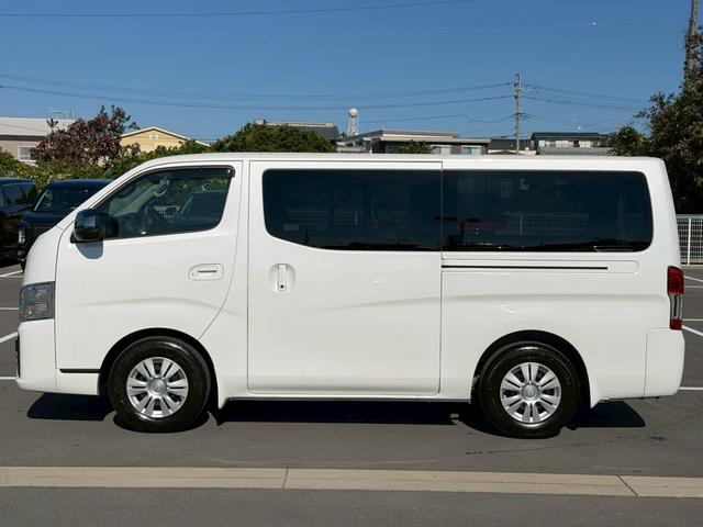 キャラバン ロンググランドプレミアムＧＸ　純正ナビ／全周囲カメラ／片側電動スライドドア／デジタルインナーミラー／ハーフレザーシート／オートエアコン／オートライト／ＥＴＣ／パワーウインドウ／横滑り防止／電動格納ミラー／リアクーラー（63枚目）