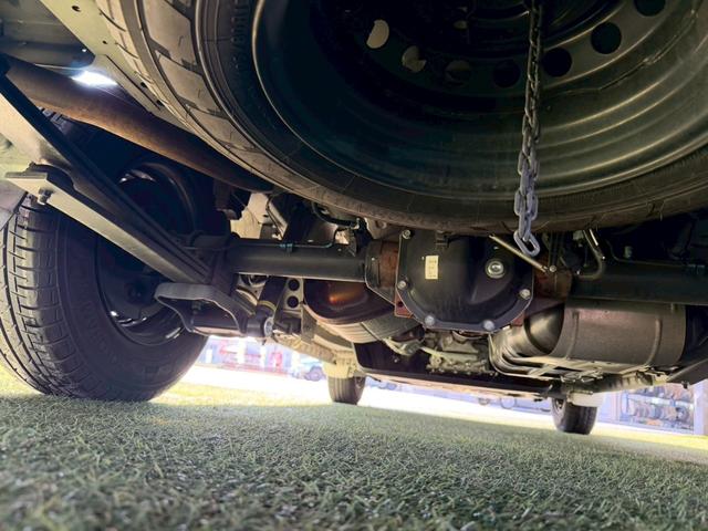 キャラバン ロンググランドプレミアムＧＸ　純正ナビ／全周囲カメラ／片側電動スライドドア／デジタルインナーミラー／ハーフレザーシート／オートエアコン／オートライト／ＥＴＣ／パワーウインドウ／横滑り防止／電動格納ミラー／リアクーラー（69枚目）