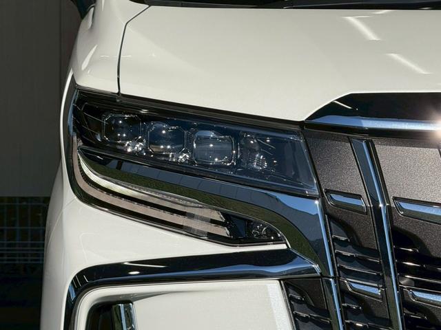 アルファード 2.5S Cパッケージ 純正ナビ/サンルーフ/フリップダウンモニター/デジタルインナーミラー/パワーバックドア/シートクーラー/シートヒーター/ステアリングヒーター/BSM/レーダークルーズコントロール/CD/DVD(26枚目)