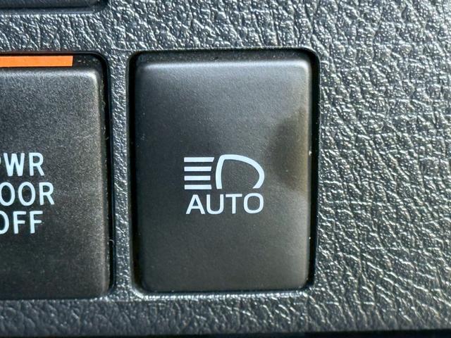 アルファード 2.5S Cパッケージ 純正ナビ/サンルーフ/フリップダウンモニター/デジタルインナーミラー/パワーバックドア/シートクーラー/シートヒーター/ステアリングヒーター/BSM/レーダークルーズコントロール/CD/DVD(61枚目)