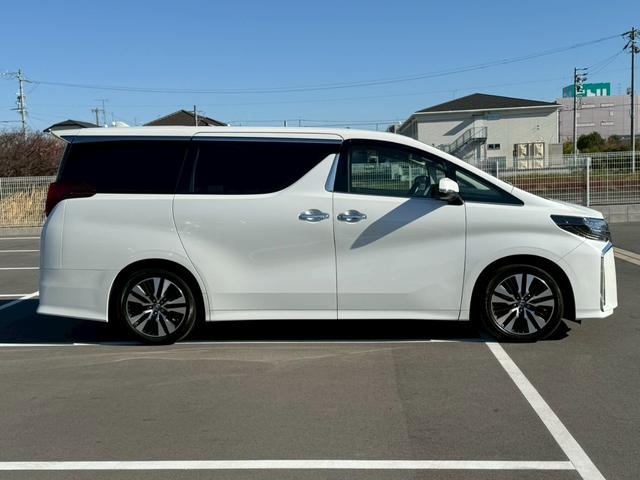 アルファード 2.5S Cパッケージ 純正ナビ/サンルーフ/フリップダウンモニター/デジタルインナーミラー/パワーバックドア/シートクーラー/シートヒーター/ステアリングヒーター/BSM/レーダークルーズコントロール/CD/DVD(68枚目)