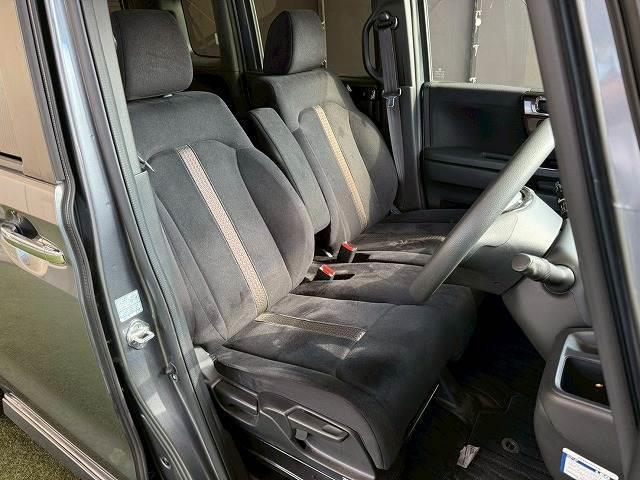 N-BOXカスタム G・Lホンダセンシング 純正8型ナビ/両側電動スライドドア/衝突軽減ブレーキ/バックカメラ/Bluetooth/レーンキープアシスト/レーダークルーズコントロール/クリアランスソナー/プッシュスタート/ETC/オートライト(5枚目)