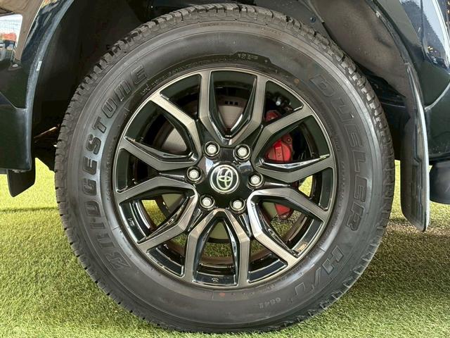 ハイラックス Ｚ　ＧＲスポーツ　純正ディスプレイ／全周囲カメラ／ＧＲスポーツバー／ベッドライナー／クリアランスソナー／レーダークルーズコントロール／パワーシート／パドルシフト／ＥＴＣ／オートエアコン／オートライト／パワーウインドウ（25枚目）