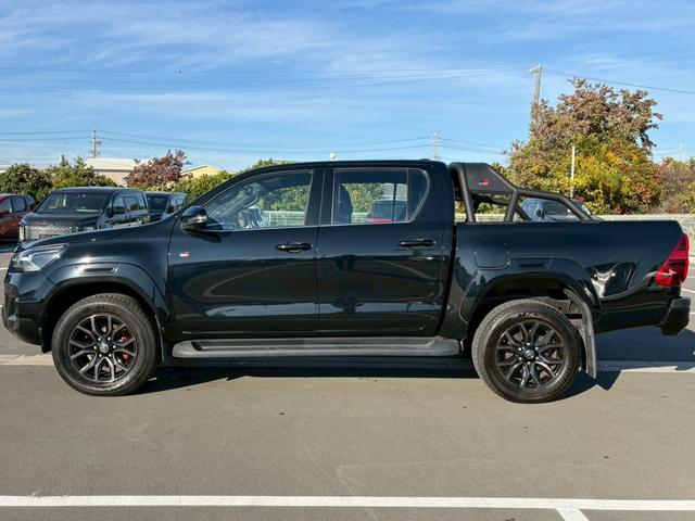 ハイラックス Ｚ　ＧＲスポーツ　純正ディスプレイ／全周囲カメラ／ＧＲスポーツバー／ベッドライナー／クリアランスソナー／レーダークルーズコントロール／パワーシート／パドルシフト／ＥＴＣ／オートエアコン／オートライト／パワーウインドウ（61枚目）