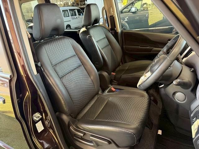 セレナ e-パワー ハイウェイスターV プロパイロット/純正10型ナビ/全周囲カメラ/後席モニター/両側電動スライドドア/デジタルインナーミラー/ステアリングヒーター/シートヒーター/ブラインドスポットモニター/ETC/寒冷地仕様(5枚目)