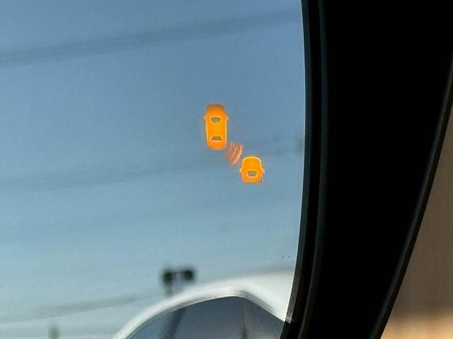 セレナ e-パワー ハイウェイスターV プロパイロット/純正10型ナビ/全周囲カメラ/後席モニター/両側電動スライドドア/デジタルインナーミラー/ステアリングヒーター/シートヒーター/ブラインドスポットモニター/ETC/寒冷地仕様(11枚目)