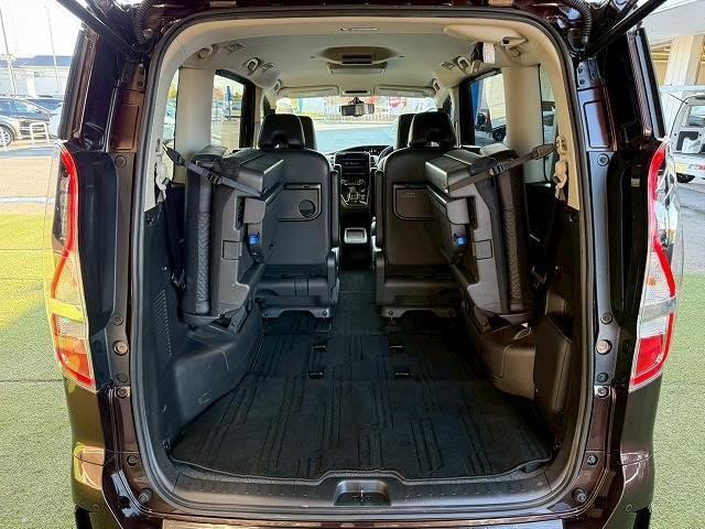 セレナ e-パワー ハイウェイスターV プロパイロット/純正10型ナビ/全周囲カメラ/後席モニター/両側電動スライドドア/デジタルインナーミラー/ステアリングヒーター/シートヒーター/ブラインドスポットモニター/ETC/寒冷地仕様(13枚目)