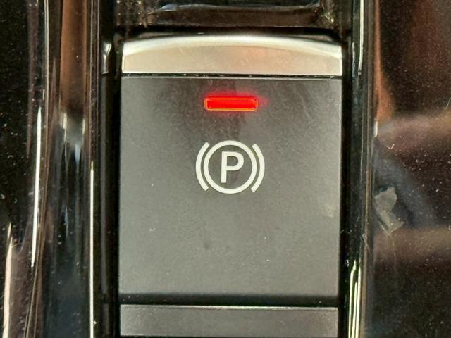 セレナ e-パワー ハイウェイスターV プロパイロット/純正10型ナビ/全周囲カメラ/後席モニター/両側電動スライドドア/デジタルインナーミラー/ステアリングヒーター/シートヒーター/ブラインドスポットモニター/ETC/寒冷地仕様(52枚目)