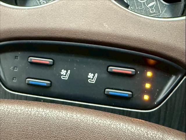 ハリアーハイブリッド Z レザーパッケージ 純正12型ナビ/全周囲カメラ/JBLサウンド/デジタルインナーミラー/パワーバックドア/シートヒーター/シートクーラー/ステアリングヒーター/ブラインドスポットモニター/レーダークルーズコントロール(9枚目)