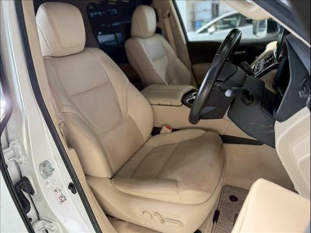 ランドクルーザー ＺＸ　モデリスタエアロ／リアエンターテイメント／クールボックス／サンルーフ／ブラックルーフレール／寒冷地仕様／リアデフロック／ＪＢＬ／シートヒーター／シートクーラー／ステアリングヒーター／全周囲カメラ（5枚目）