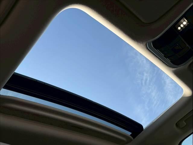 ランドクルーザー ＺＸ　モデリスタエアロ／リアエンターテイメント／クールボックス／サンルーフ／ブラックルーフレール／寒冷地仕様／リアデフロック／ＪＢＬ／シートヒーター／シートクーラー／ステアリングヒーター／全周囲カメラ（8枚目）