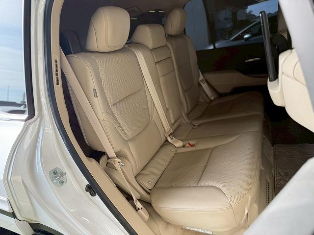 ランドクルーザー ＺＸ　モデリスタエアロ／リアエンターテイメント／クールボックス／サンルーフ／ブラックルーフレール／寒冷地仕様／リアデフロック／ＪＢＬ／シートヒーター／シートクーラー／ステアリングヒーター／全周囲カメラ（30枚目）