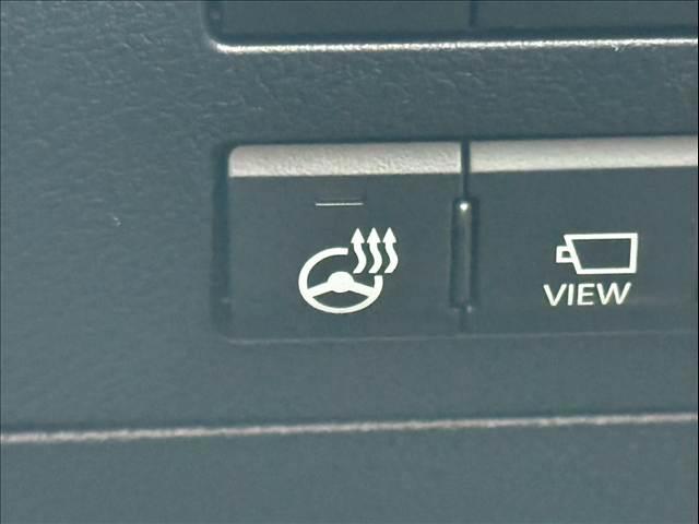 RX RX200t Fスポーツ 純正ナビ/サンルーフ/全周囲カメラ/ブラックレザー/レーダークルーズコントロール/ブラインドスポットモニター/シートヒーター/シートクーラー/AC100V/パワーバックドア/ステアリングヒーター(10枚目)