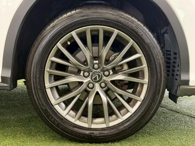 RX RX200t Fスポーツ 純正ナビ/サンルーフ/全周囲カメラ/ブラックレザー/レーダークルーズコントロール/ブラインドスポットモニター/シートヒーター/シートクーラー/AC100V/パワーバックドア/ステアリングヒーター(26枚目)