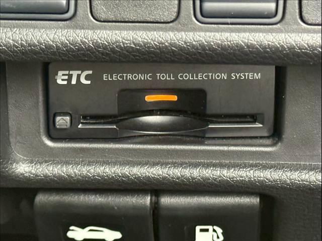 エクストレイル モード・プレミア 純正ナビ/全周囲カメラ/本革シート/パワーバックドア/シートヒーター/パートタイム4WD/クルーズコントロール/スマートキー/ルーフレール/AUTECH専用ホイール/ETC/オートエアコン(12枚目)