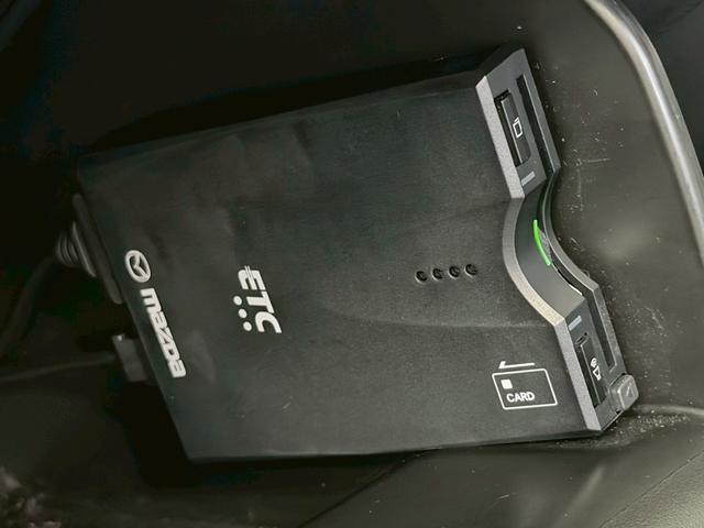 CX-5 XD ブラックトーンエディション 10型ナビ/全周囲カメラ/シートヒーター/ブラインドスポットモニター/ヘッドアップディスプレイ/ステアリングヒーター/クリアランスソナー/パワーバックドア/レーダークルーズコントロール/ETC(66枚目)