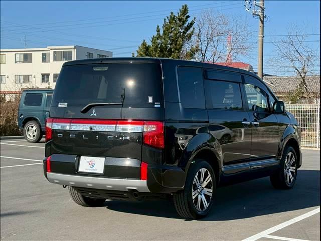 デリカＤ：５ Ｐ　純正１０型ナビ／全周囲カメラ／パワーバックドア／シートヒーター／ステアリングヒーター／衝突軽減ブレーキ／両側電動スライドドア／レーダークルーズコントロール／ブラインドスポットモニター／レーン逸脱警告（17枚目）