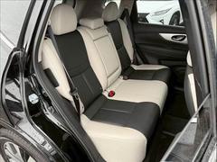 ������ɥ����Ȥϥꥯ�饤�˥󥰲�ǽ�Ǥ��Ĥ����ζ��֡������ͤ���äƤ⽽ʬ�ʥ��ڡ��������ݤ���Ƥ���ޤ��� 6