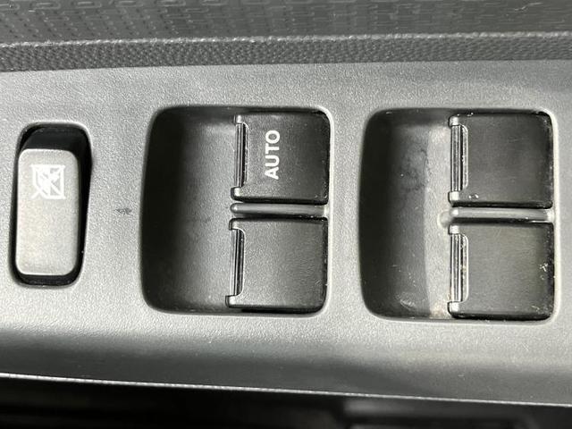 G 社外 メモリーナビ/Bluetooth接続/ワンセグTV/DVD/禁煙車/エアバッグ 運転席/エアバッグ 助手席/パワーウインドウ/エンジンスタートボタン/キーレスエントリー/パワーステアリング(13枚目)