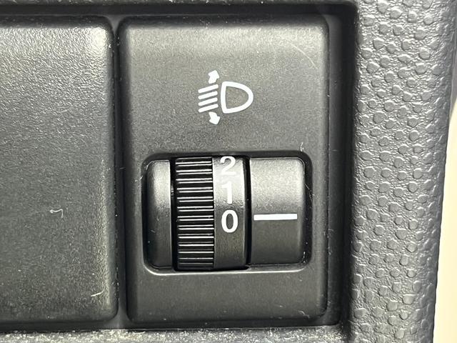 G 社外 メモリーナビ/Bluetooth接続/ワンセグTV/DVD/禁煙車/エアバッグ 運転席/エアバッグ 助手席/パワーウインドウ/エンジンスタートボタン/キーレスエントリー/パワーステアリング(21枚目)