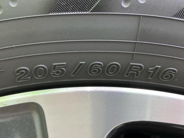 ヴォクシー ＺＳキラメキ２　保証書／純正　１０インチ　ＳＤナビ／フリップダウンモニター　純正　１２．１インチ／トヨタセーフティセンス／両側電動スライドドア／車線逸脱防止支援システム／ヘッドランプ　ＬＥＤ／ＵＳＢジャック　禁煙車（57枚目）