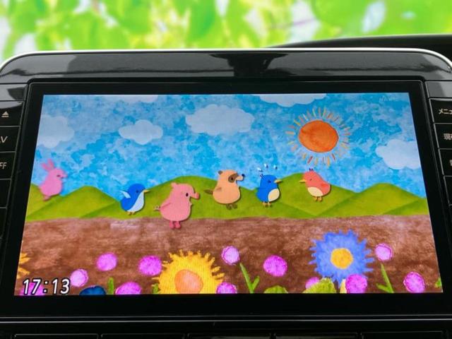 セレナ ｅパワーハイウェイスターＶ　保証書／純正　１０インチ　ＳＤナビ／フリップダウンモニター　純正　１１インチ／インテリジェントルームミラー／エマージェンシーブレーキ／両側電動スライドドア／アラウンドビューモニター　全周囲カメラ（12枚目）