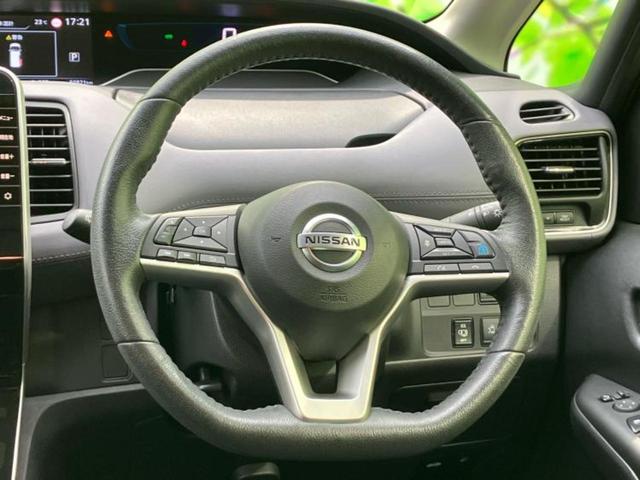 セレナ ｅパワーハイウェイスターＶ　保証書／純正　１０インチ　ＳＤナビ／フリップダウンモニター　純正　１１インチ／インテリジェントルームミラー／エマージェンシーブレーキ／両側電動スライドドア／アラウンドビューモニター　全周囲カメラ（14枚目）